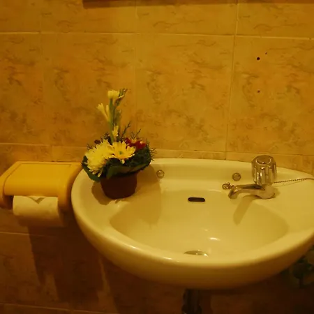 Gunakaya Homestay Sanur  Room photo